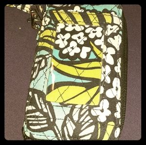 Vera bradley wristlet